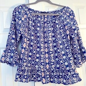 Sanctuary ruffled hem and sleeve blouse.  Size S